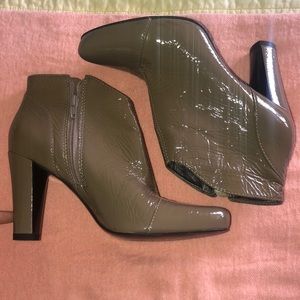 Ankle boots